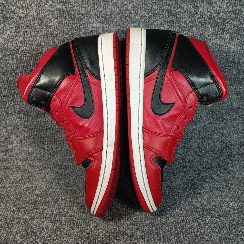 Nike Air Jordan 1 Mid Bred Men 8.5 Reverse Thrashed No Insoles No Laces Read